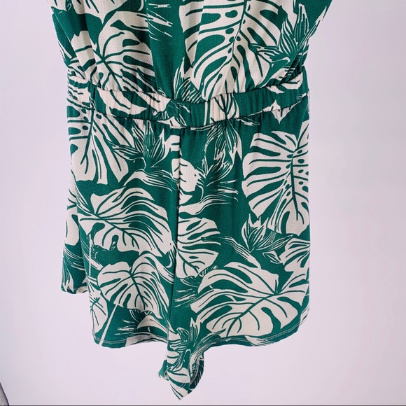 Show Me your MuMu Monstera Romper - Picture 13 of 16